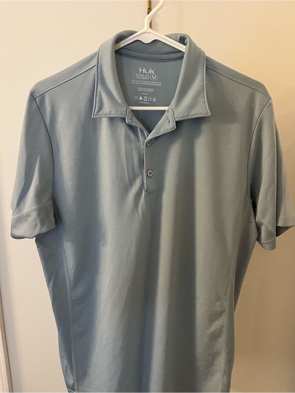 Huk Men's Pale Blue Short Sleeve Polo size medium
